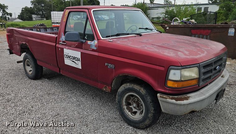 image for item EO4626 1995 Ford F150 pickup truck
