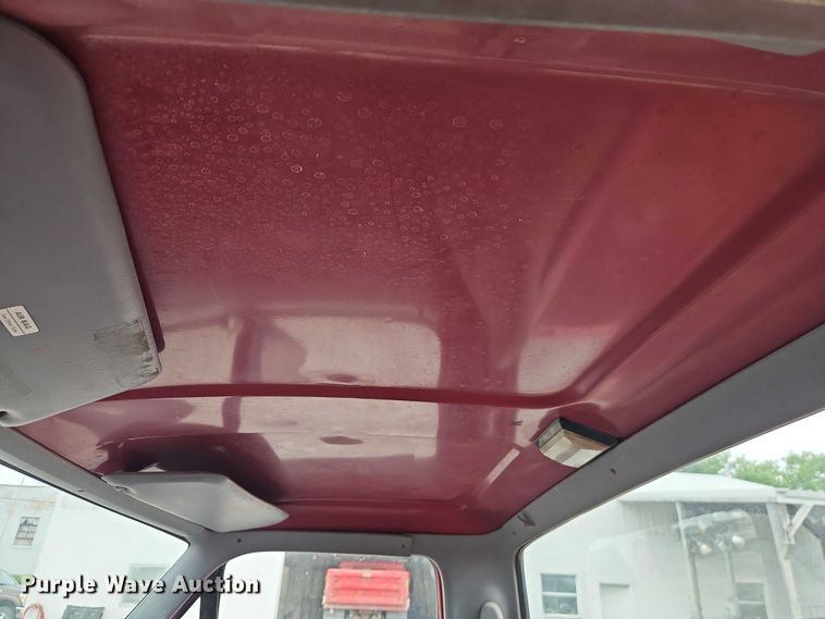 image for item EO4626 1995 Ford F150 pickup truck