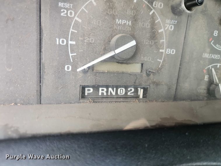 image for item EO4626 1995 Ford F150 pickup truck