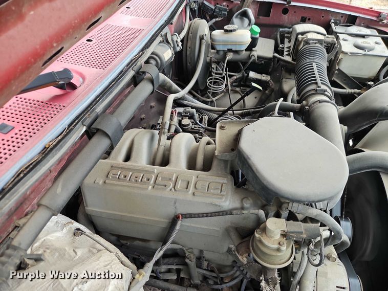 image for item EO4626 1995 Ford F150 pickup truck