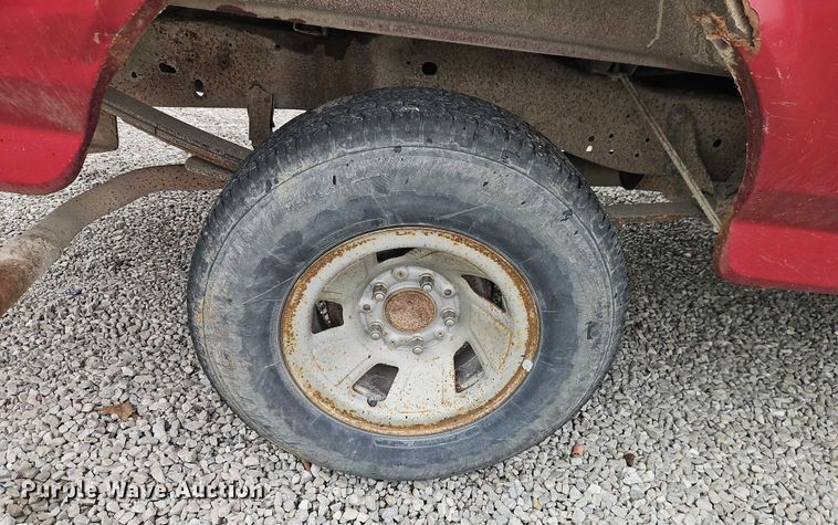 image for item EO4626 1995 Ford F150 pickup truck