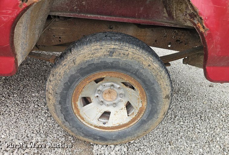 image for item EO4626 1995 Ford F150 pickup truck