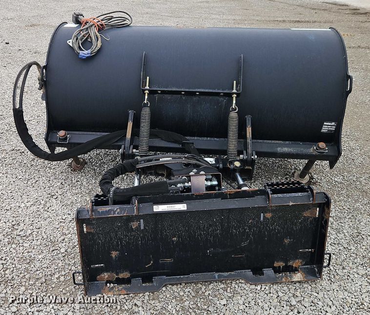 image for item EO4627 SkidPro 680-1-0001 skid steer broom