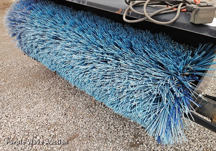 image for item EO4627 SkidPro 680-1-0001 skid steer broom