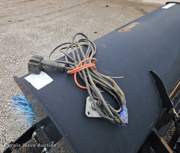 image for item EO4627 SkidPro 680-1-0001 skid steer broom