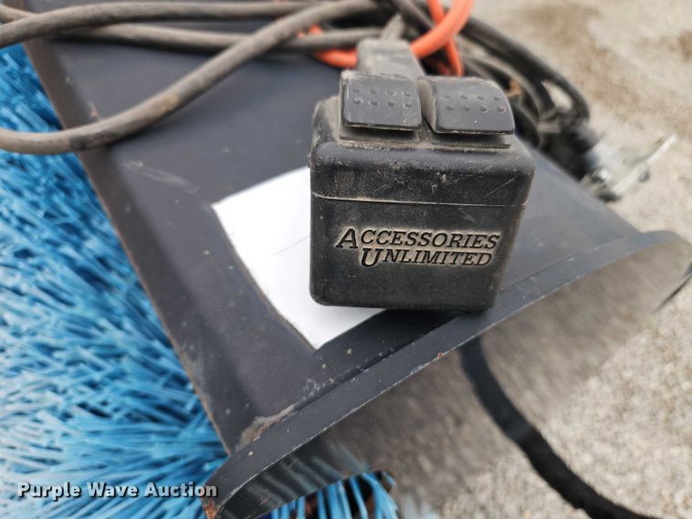 image for item EO4627 SkidPro 680-1-0001 skid steer broom