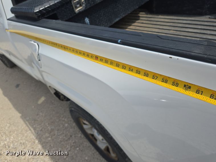 image for item EQ4097 2018 Toyota Tacoma Access Cab pickup truck