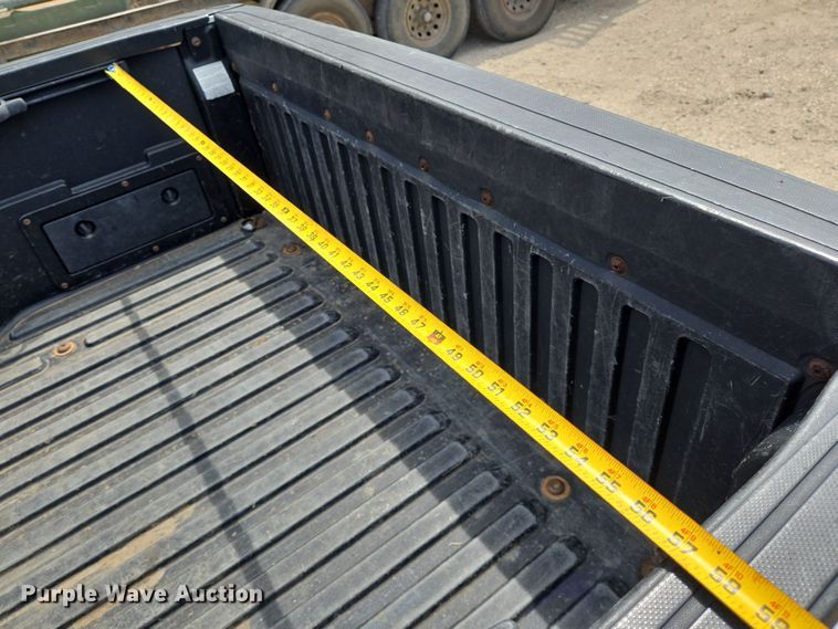 image for item EQ4097 2018 Toyota Tacoma Access Cab pickup truck