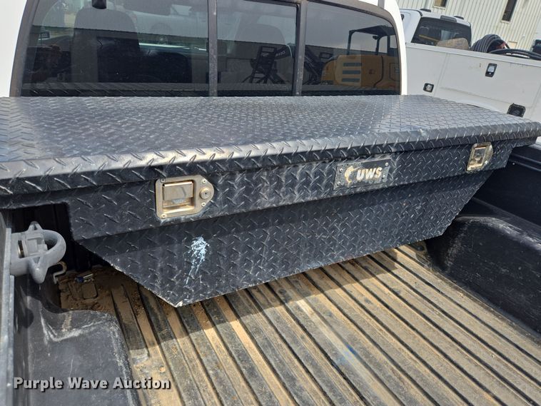 image for item EQ4097 2018 Toyota Tacoma Access Cab pickup truck