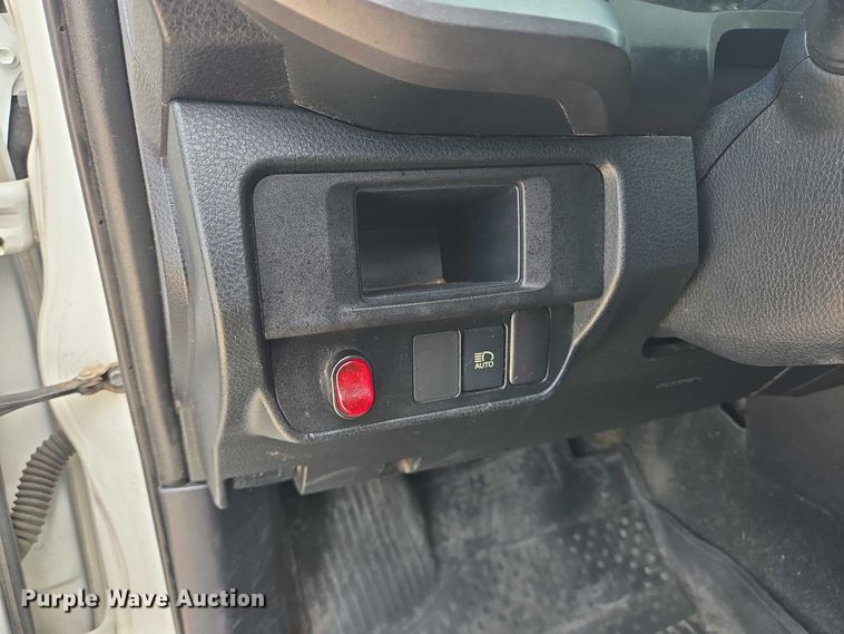 image for item EQ4097 2018 Toyota Tacoma Access Cab pickup truck