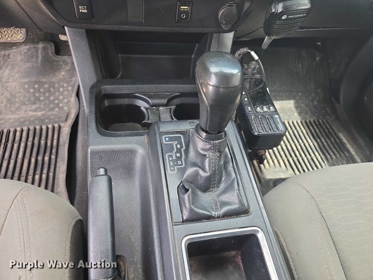 image for item EQ4097 2018 Toyota Tacoma Access Cab pickup truck