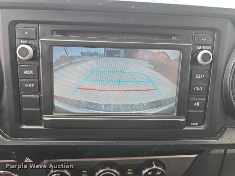 image for item EQ4097 2018 Toyota Tacoma Access Cab pickup truck