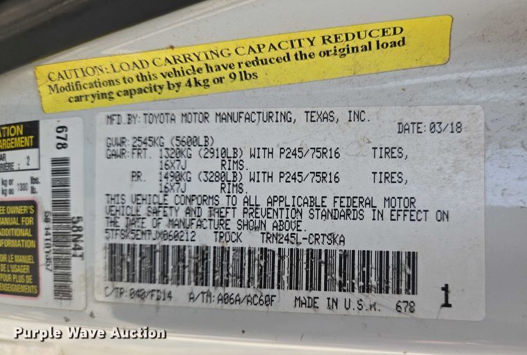 image for item EQ4097 2018 Toyota Tacoma Access Cab pickup truck