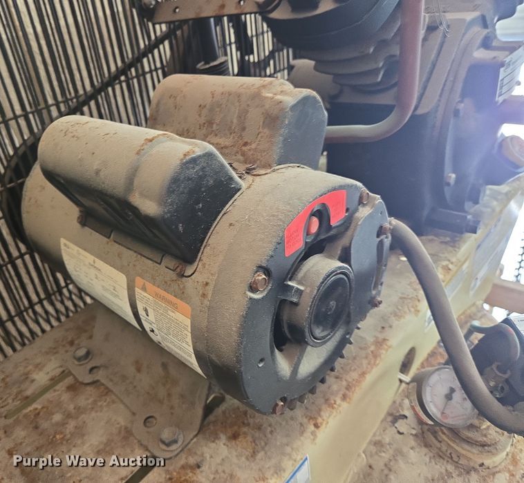 image for item EQ4098 Ingersoll Rand air compressor