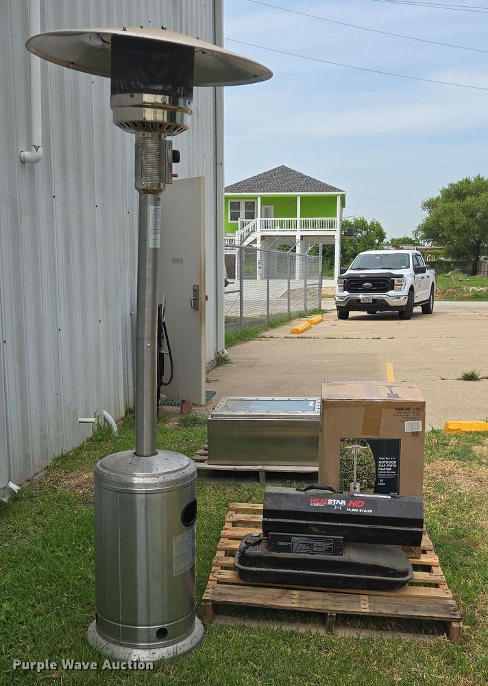 image for item EQ4100 (3) heaters