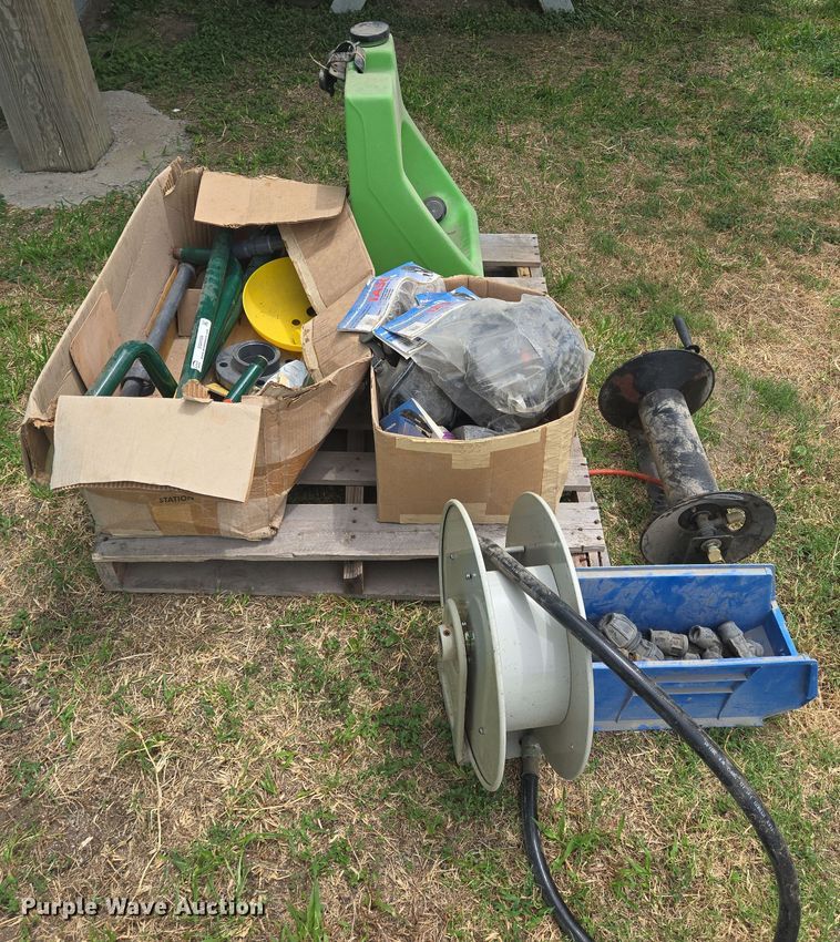 image for item EQ4104 Tools