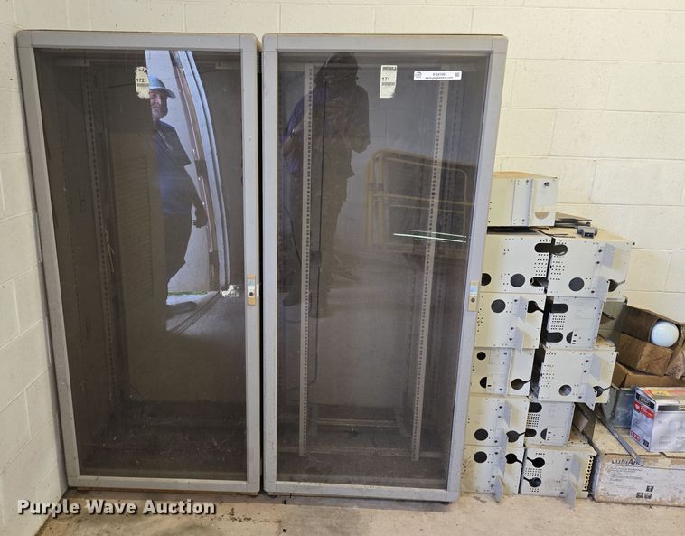 image for item EQ4106 Computer cabinet