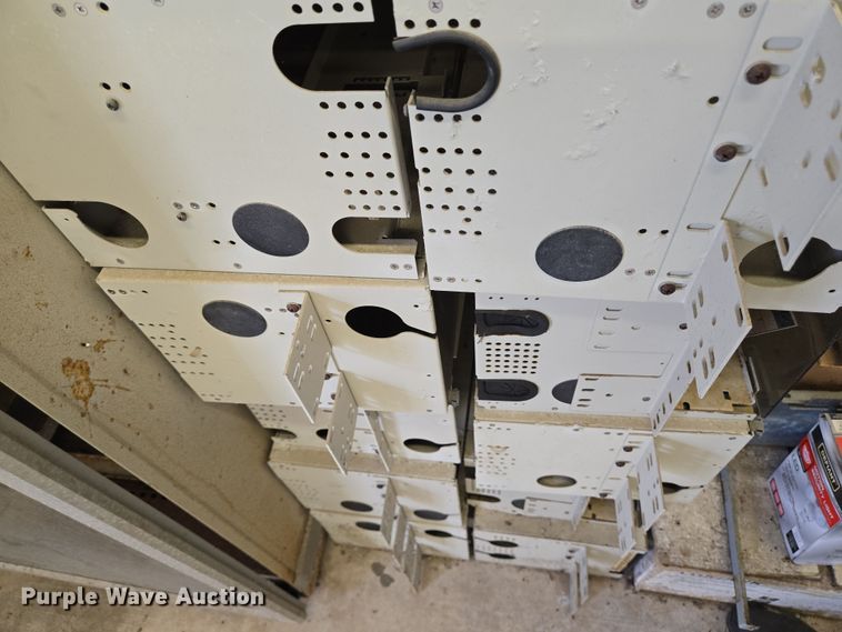 image for item EQ4106 Computer cabinet