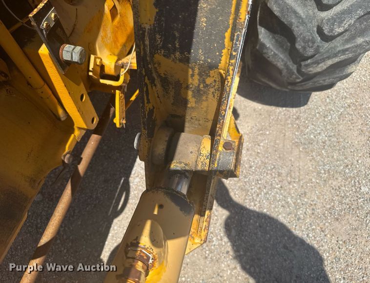 image for item ER2206 1978 John Deere 302A tractor