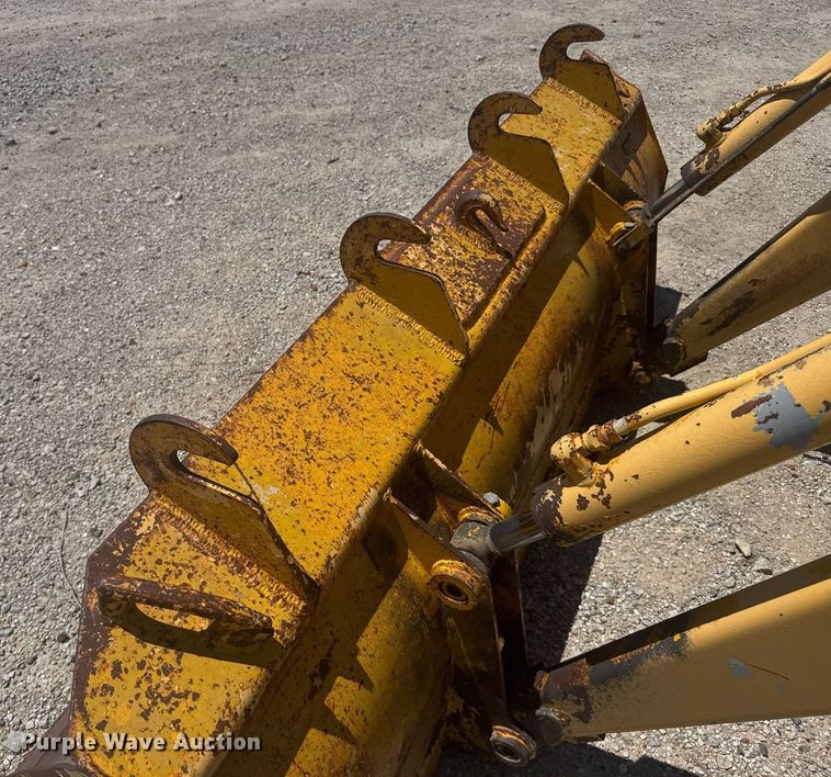 image for item ER2206 1978 John Deere 302A tractor