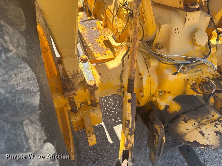 image for item ER2206 1978 John Deere 302A tractor