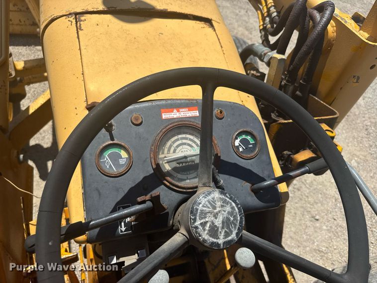 image for item ER2206 1978 John Deere 302A tractor