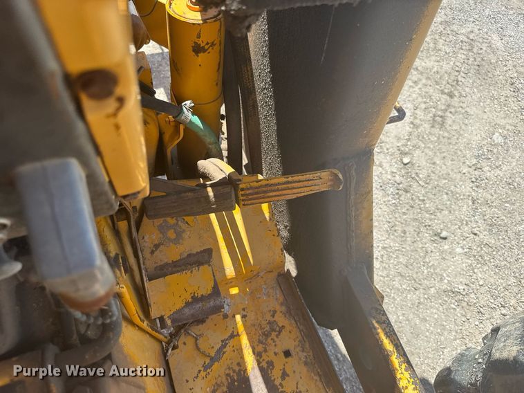 image for item ER2206 1978 John Deere 302A tractor