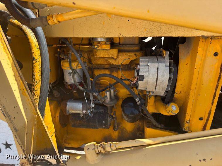 image for item ER2206 1978 John Deere 302A tractor