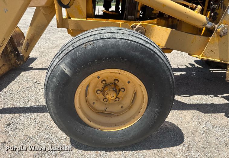 image for item ER2206 1978 John Deere 302A tractor