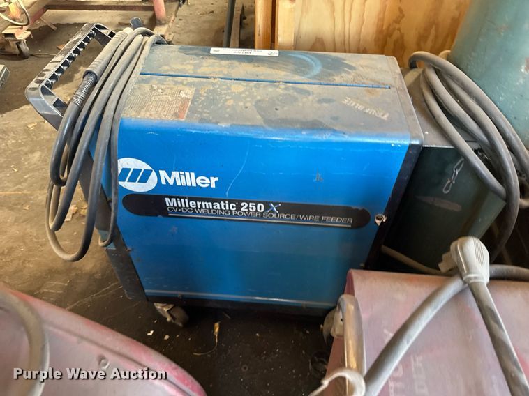 image for item ER2209 (4) welders