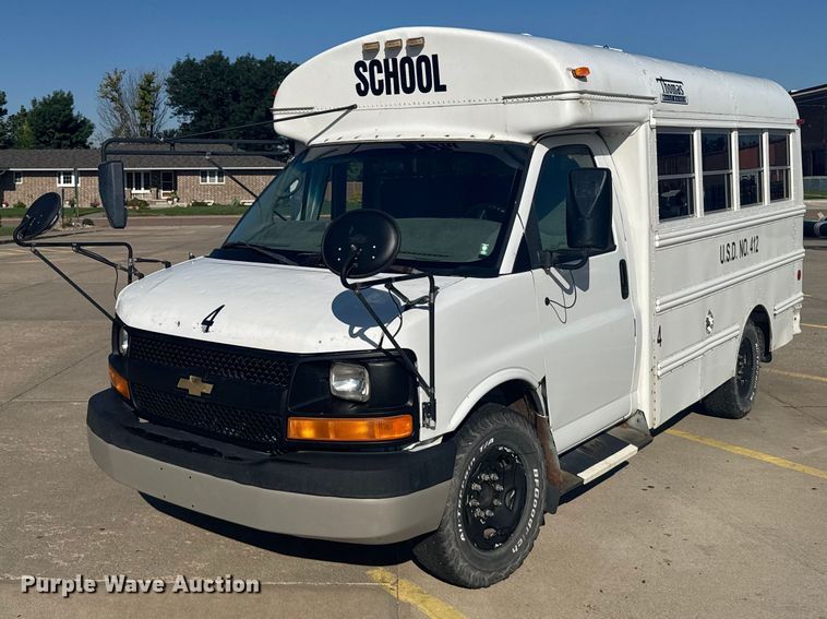 image for item ER2237 2005 Chevrolet Express G3500 school bus