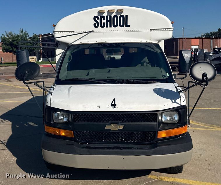 image for item ER2237 2005 Chevrolet Express G3500 school bus