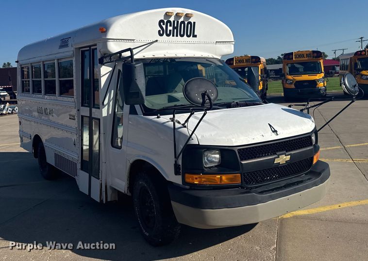 image for item ER2237 2005 Chevrolet Express G3500 school bus
