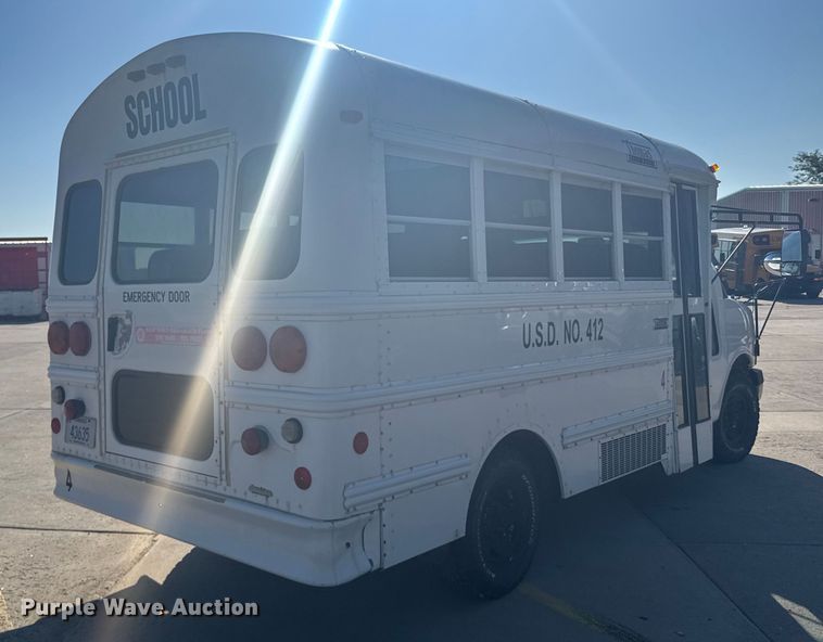 image for item ER2237 2005 Chevrolet Express G3500 school bus