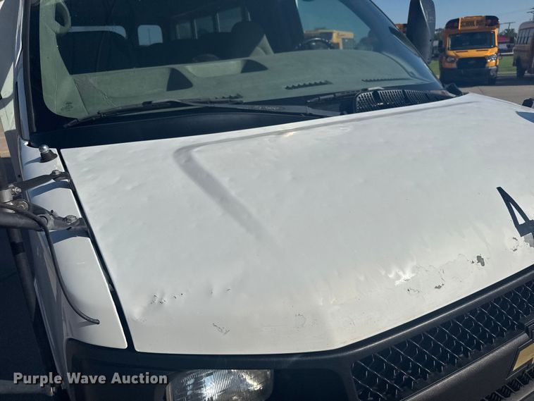 image for item ER2237 2005 Chevrolet Express G3500 school bus