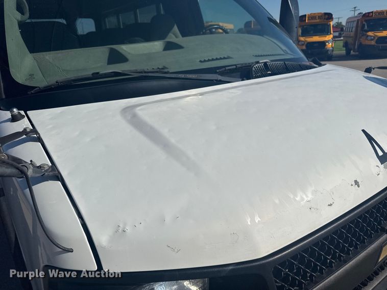 image for item ER2237 2005 Chevrolet Express G3500 school bus