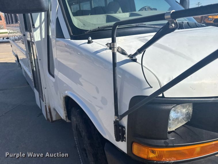 image for item ER2237 2005 Chevrolet Express G3500 school bus