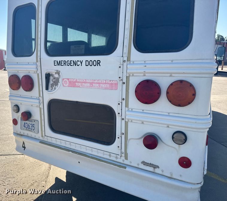 image for item ER2237 2005 Chevrolet Express G3500 school bus