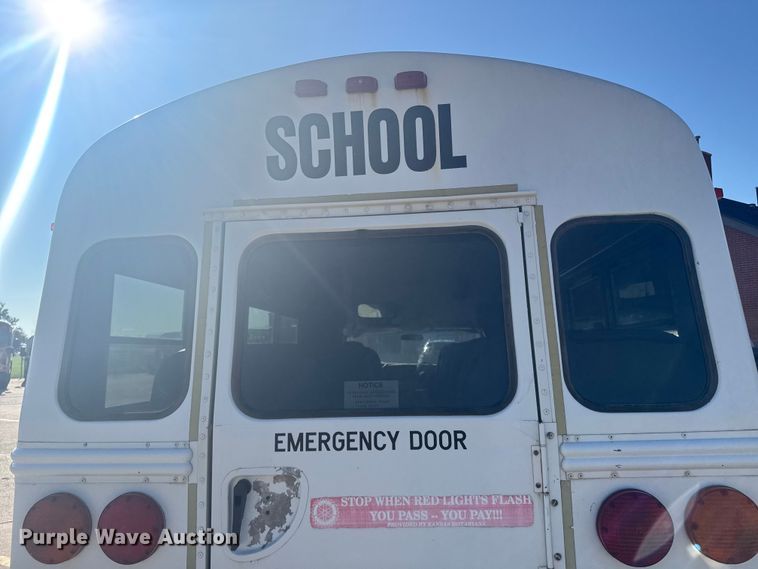 image for item ER2237 2005 Chevrolet Express G3500 school bus