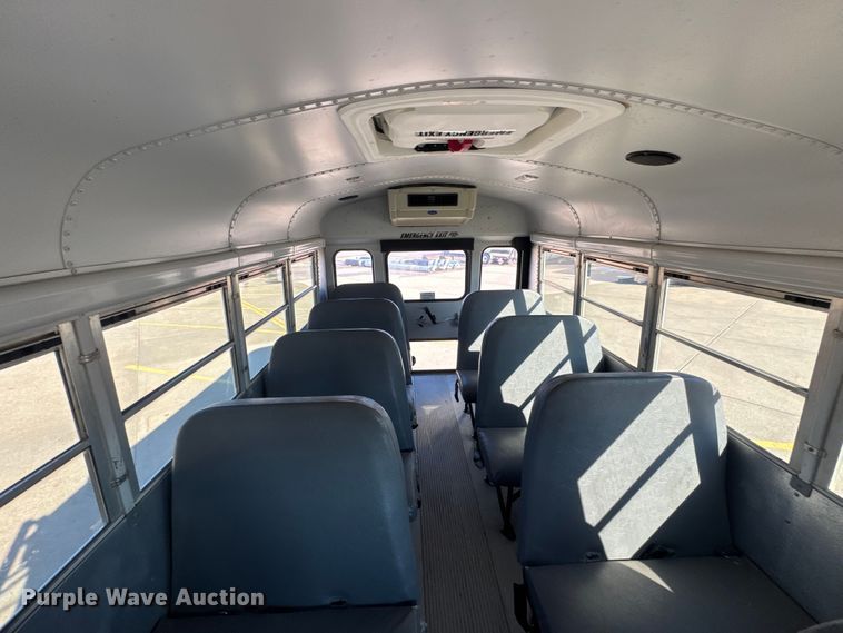 image for item ER2237 2005 Chevrolet Express G3500 school bus