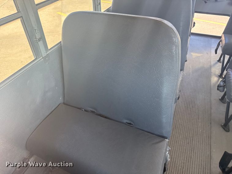 image for item ER2237 2005 Chevrolet Express G3500 school bus