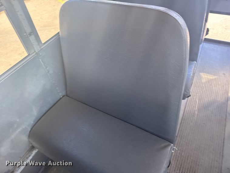 image for item ER2237 2005 Chevrolet Express G3500 school bus