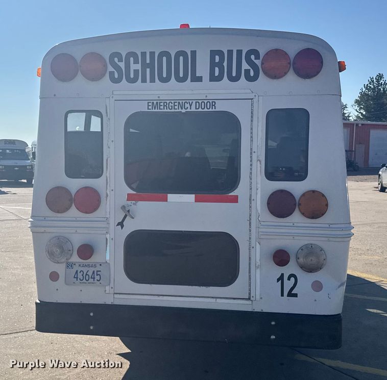 image for item ER2238 2001 Chevrolet Express 3500 school bus