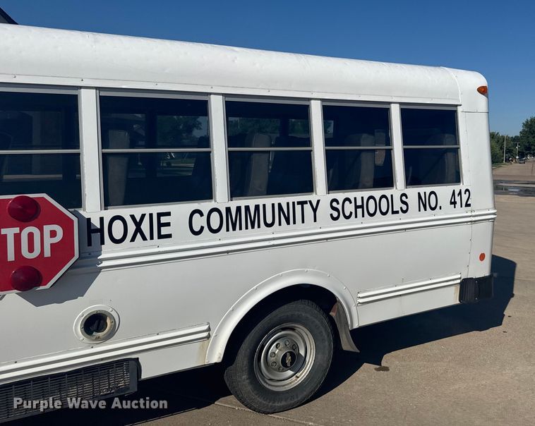 image for item ER2238 2001 Chevrolet Express 3500 school bus