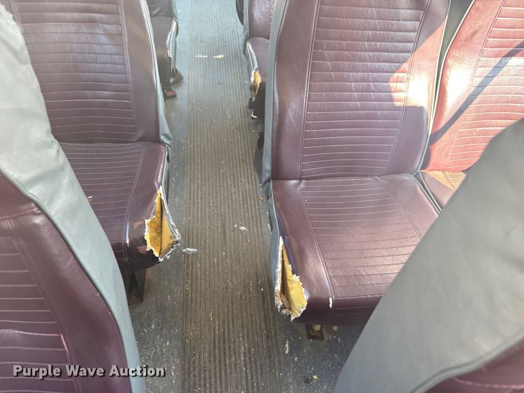 image for item ER2238 2001 Chevrolet Express 3500 school bus