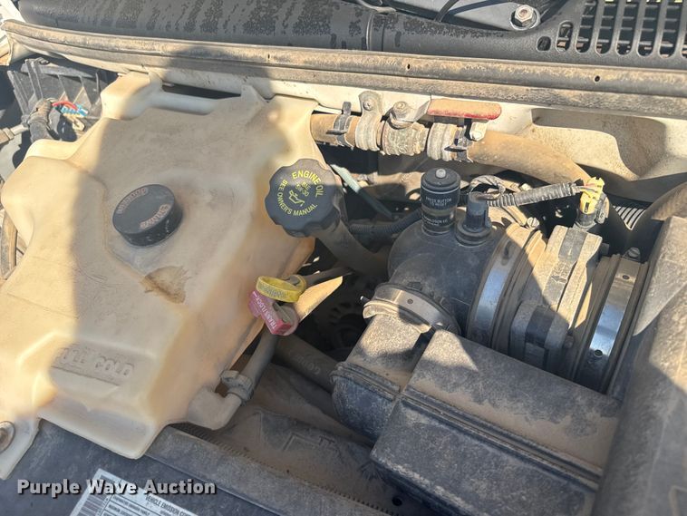 image for item ER2238 2001 Chevrolet Express 3500 school bus