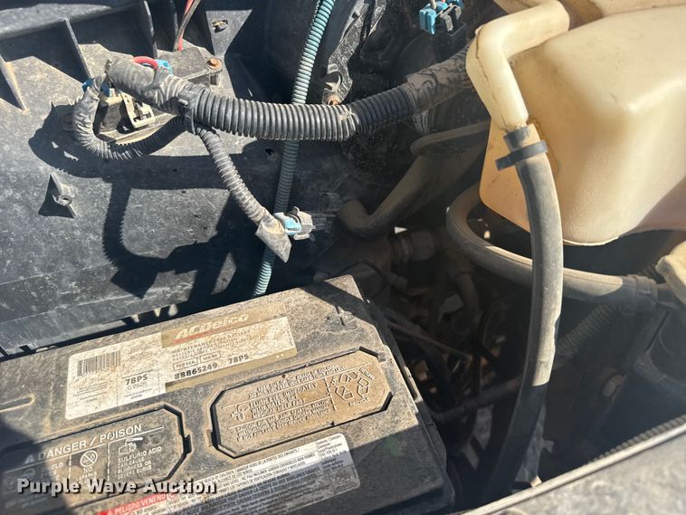 image for item ER2238 2001 Chevrolet Express 3500 school bus