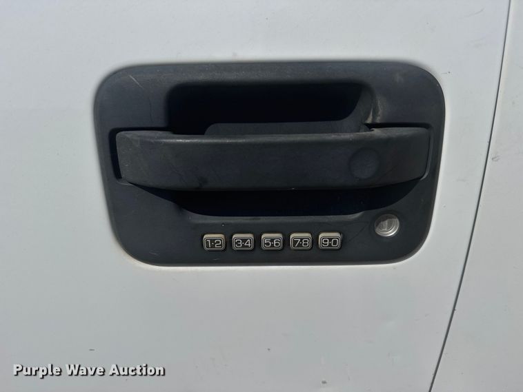 image for item ER2243 2014 Ford F150 SuperCab pickup truck