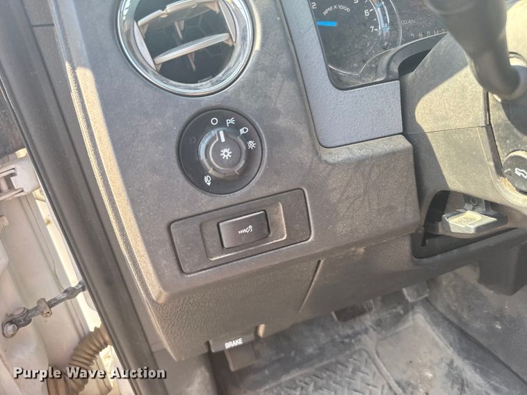 image for item ER2243 2014 Ford F150 SuperCab pickup truck