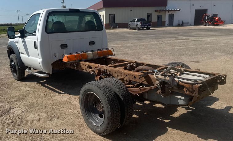 image for item ER2244 2005 Ford F550 truck cab and chassis